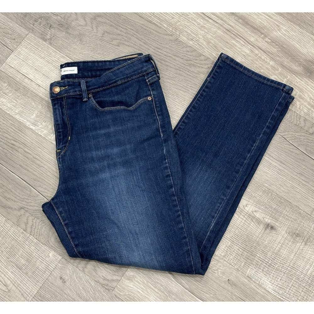 Levis Signature Gold Womens Size‎ 12S Mid Rise Straight Denim Jeans